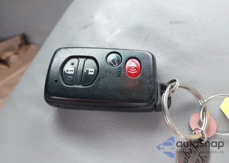 2010 Toyota Highlander Limited V6 z USA, uszkodzony, nr VIN 5TDDK3EH4AS025090